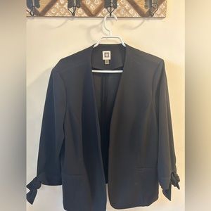 XL Anne Klein black blazer with tie sleeve